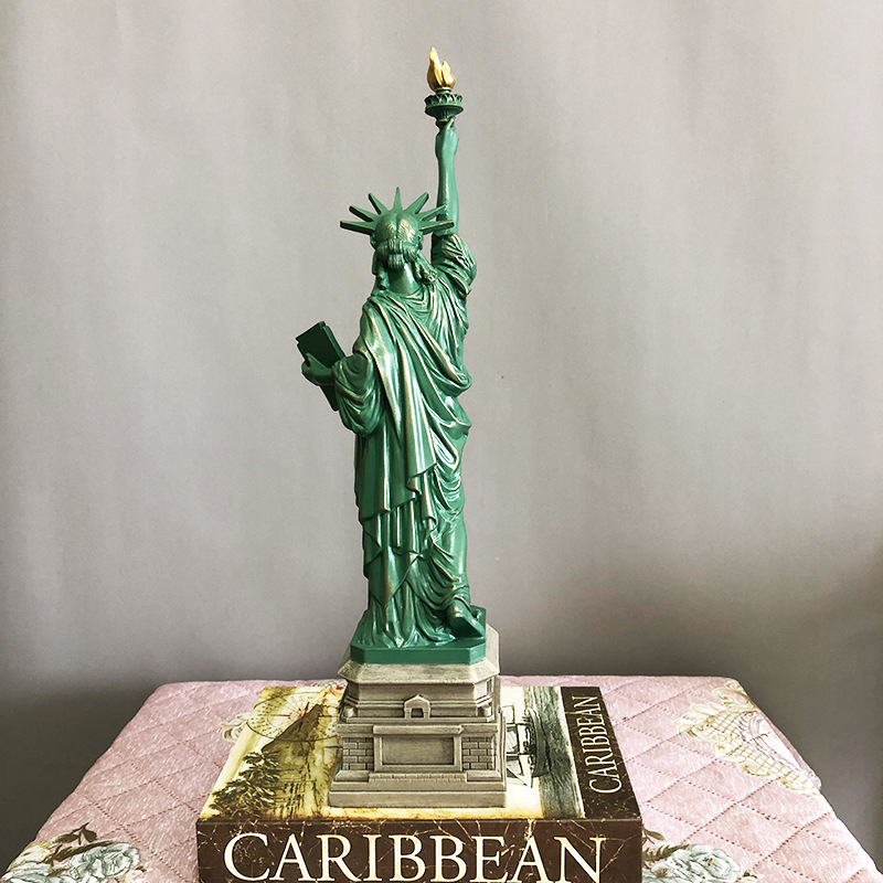 อนุสาวรีย์เทพีเสรีภาพชุดโต๊ะอุ - Home Decor New York บทวิจารณ์และราคา