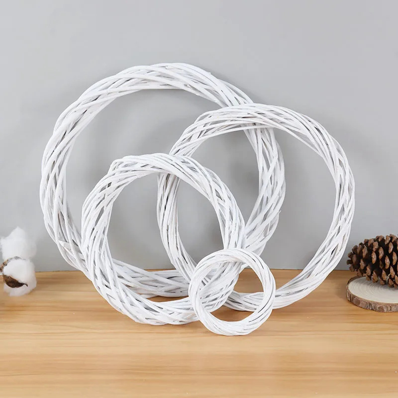 พวงหรีดหวายสีขาว15-30ซม. ตกแต่ - Home Decor Xmas Gifts บทวิจารณ์และราคา