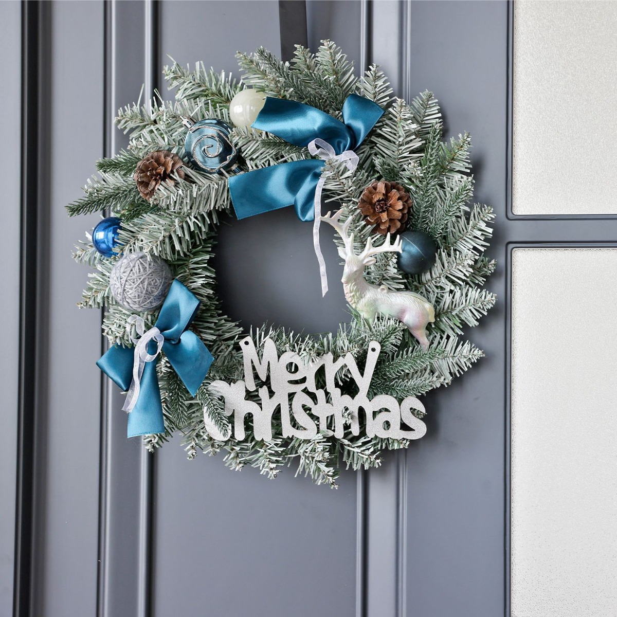 พวงหรีดคริสต์มาสสีขาวน้ำเงิน ป - Home Decor Xmas Gifts บทวิจารณ์และราคา